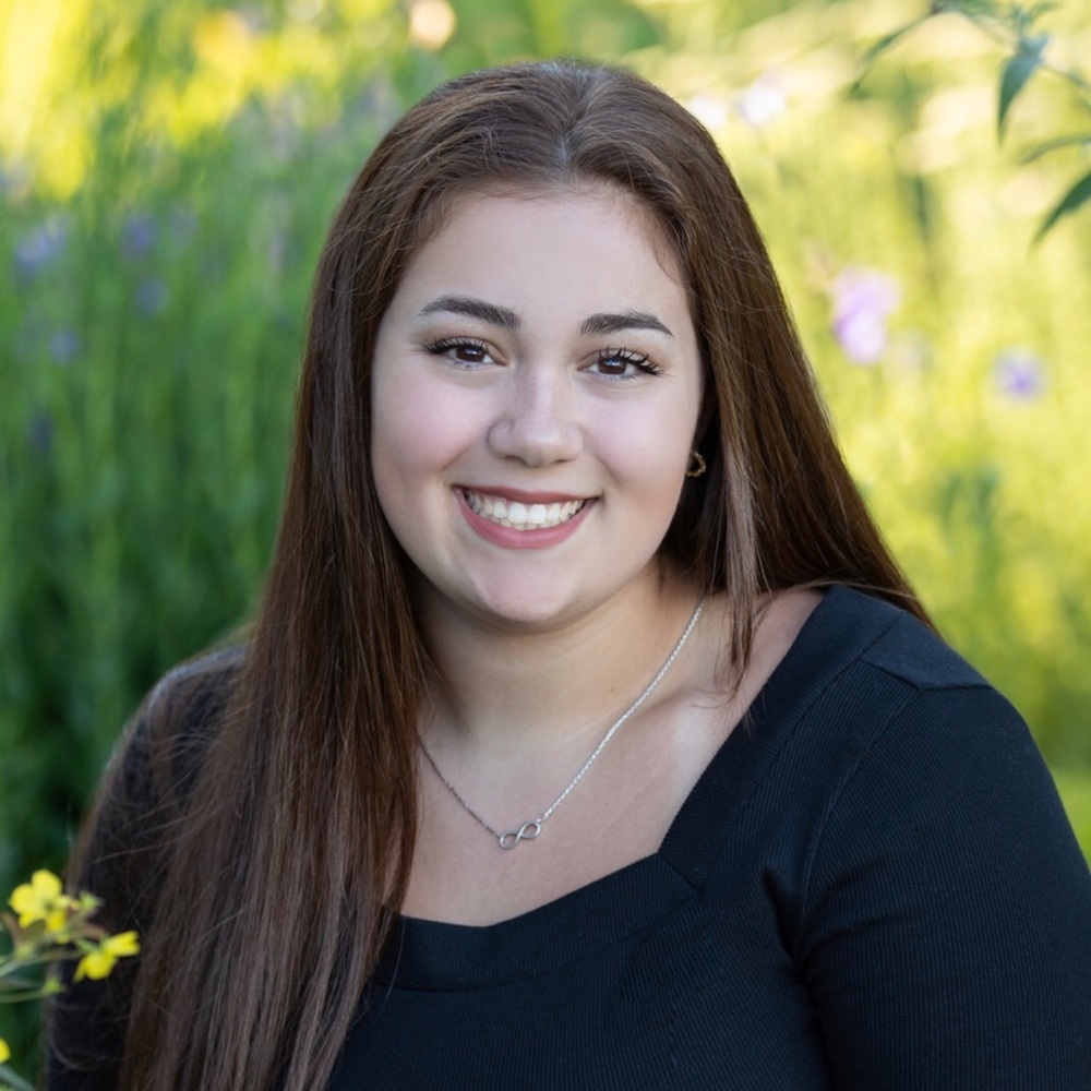Meet your Posher, Gina